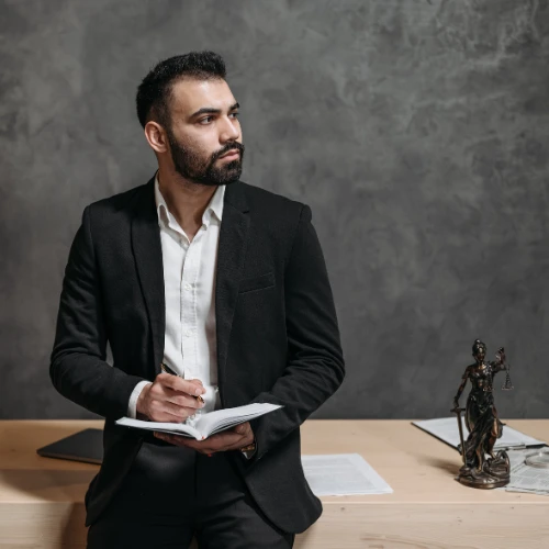 Lawyers/ Advocates/ Solicitors